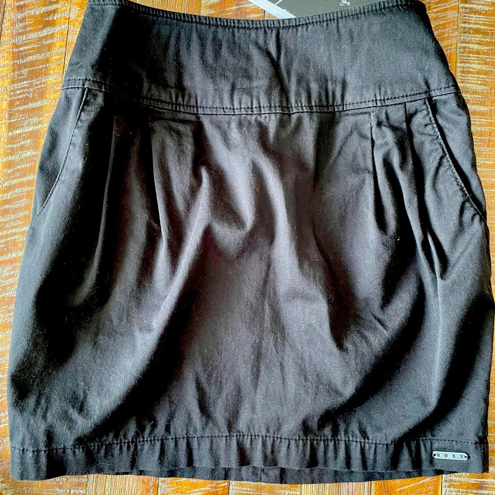 ROXY high waisted black mini skirt